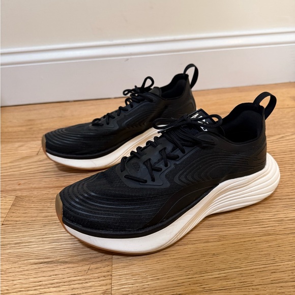 APL UNISEX - Women’s 9, Men's 7.5 Streamline Black / White / Gum - Picture 1 of 4